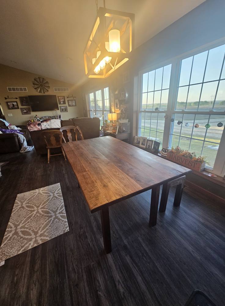 Farmhouse Table w/ bench
